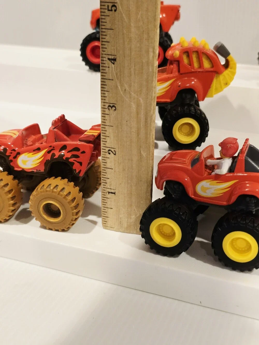 Blaze and the Monster Machines Diecast Blaze Truck Set